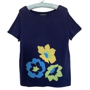 Good Clothes Collection Blue with Blossoms Short Sleeve Knit Sweater size Medium